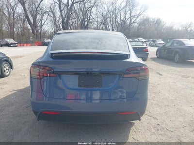 TESLA MODEL X