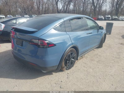 TESLA MODEL X