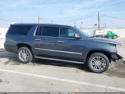 CADILLAC ESCALADE ESV