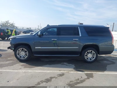 CADILLAC ESCALADE ESV