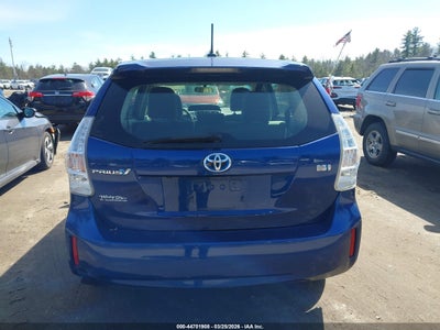2013 TOYOTA PRIUS V THREE