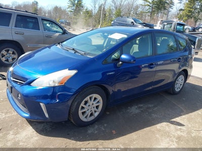 2013 TOYOTA PRIUS V THREE