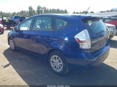 2013 TOYOTA PRIUS V THREE