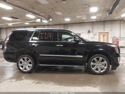 CADILLAC ESCALADE