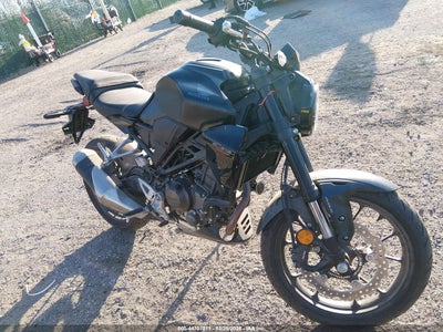 MLHNC5555P5300030 HONDA CBF300 Photo 1