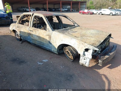 2FAFP41V48X150849 FORD CROWN VICTORIA Photo 1