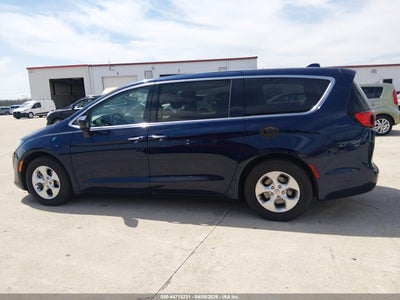 CHRYSLER PACIFICA HYBRID