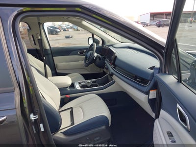 KIA CARNIVAL MPV HYBRID
