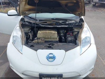NISSAN LEAF