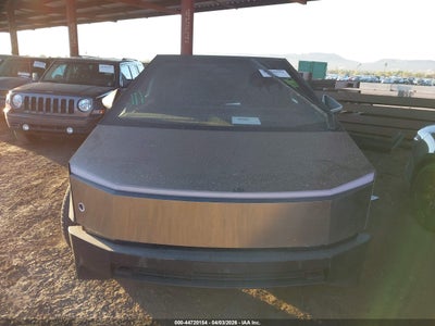 TESLA CYBERTRUCK