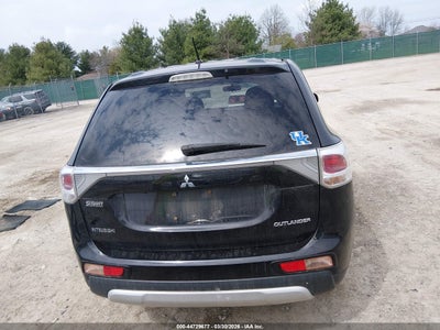 2015 MITSUBISHI OUTLANDER 17