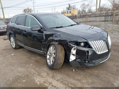 2LMHJ5AT5ABJ03775 LINCOLN MKT Photo 1