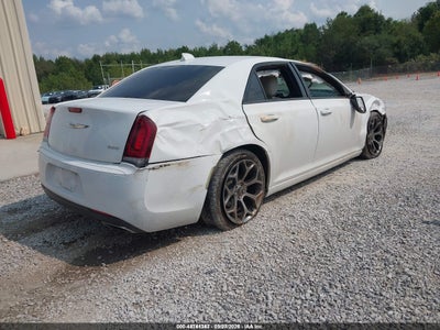 CHRYSLER 300