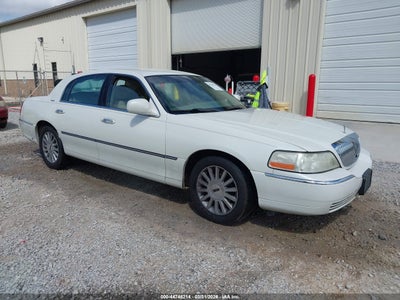 1LNHM81W55Y609601 LINCOLN TOWN CAR Photo 1