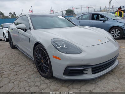 PORSCHE PANAMERA