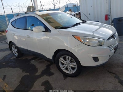 2012 Hyundai Tucson 2.4 Gls white Lot 111044779189 Vin KM8JUCAC3CU500214