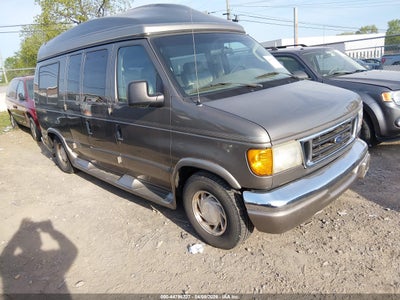1FDRE14L83HB32847 FORD E-150 Photo 1