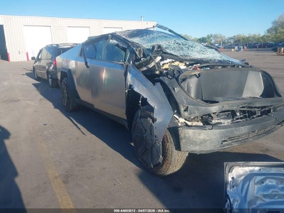 TESLA CYBERTRUCK
