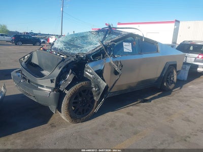 TESLA CYBERTRUCK