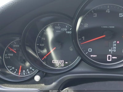 PORSCHE PANAMERA