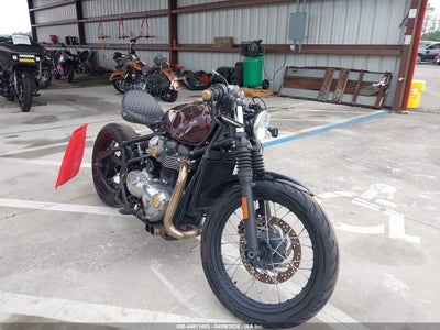 TRIUMPH MOTORCYCLE