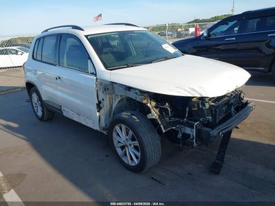 2017 Volkswagen Tiguan 2.0 2.0T/2.0T S white Lot 111044823755 Vin WVGBV7AXXHK046641