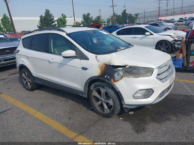 2017 Ford Escape 2.0 Se White Lot 111044825217 Vin 1FMCU0G95HUA80613
