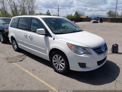 2C4RVABG1CR120652 VOLKSWAGEN ROUTAN Photo 1