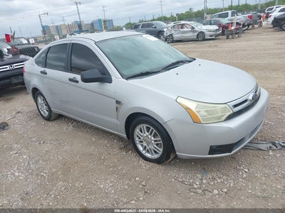 1FAHP35N98W266720 FORD FOCUS Photo 1