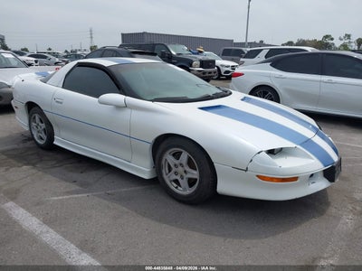 2G1FP22K4V2133424 CHEVROLET CAMARO Photo 1