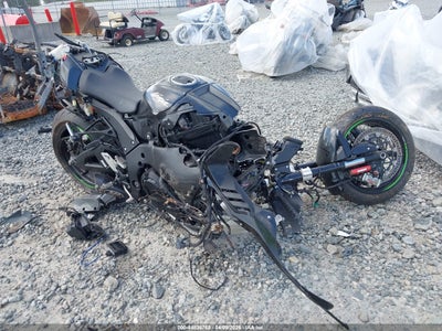 2021 Kawasaki Zx1002