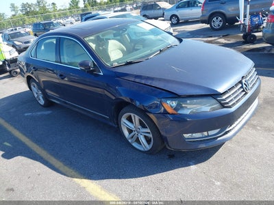 1VWCN7A36EC117794 VOLKSWAGEN PASSAT Photo 1