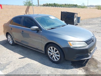 3VWD17AJ8EM420329 VOLKSWAGEN JETTA Photo 1