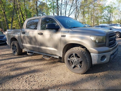 5TFDY5F16BX196818 TOYOTA TUNDRA Photo 1