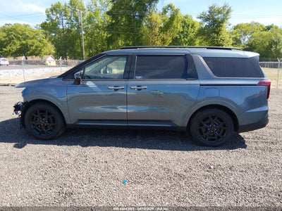KIA CARNIVAL MPV HYBRID