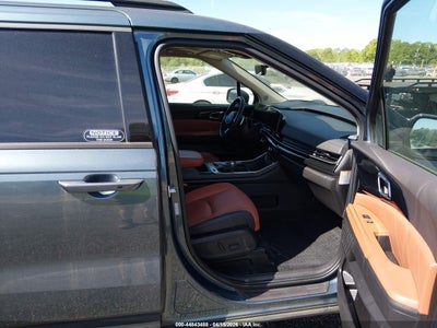 KIA CARNIVAL MPV HYBRID