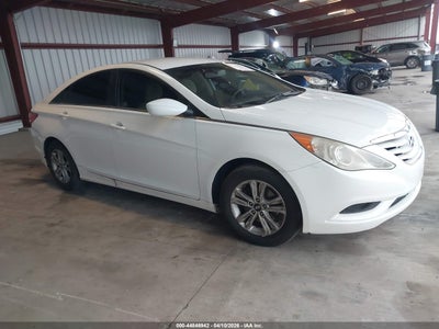 5NPEB4AC8BH216586 HYUNDAI SONATA Photo 1