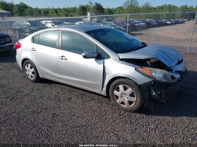 KNAFK4A63F5264031 KIA FORTE Photo 1