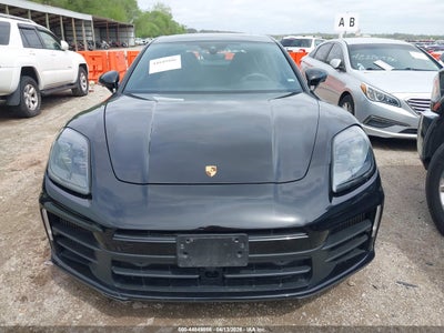 PORSCHE PANAMERA