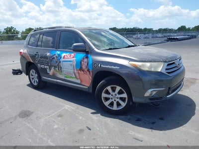 5TDBK3EHXBS072424 TOYOTA HIGHLANDER Photo 1