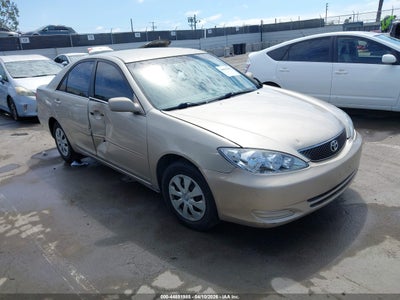 4T1BE32KX5U077822 TOYOTA CAMRY Photo 1