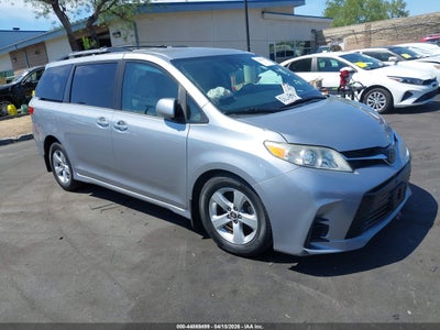 5TDKZ3DC7JS964176 Toyota Sienna 2018
