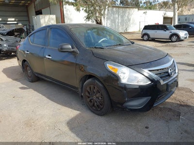 NISSAN VERSA