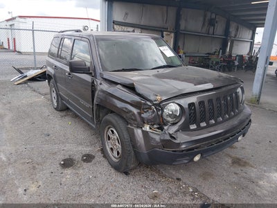 1C4NJPBB8GD576786 JEEP PATRIOT Photo 1