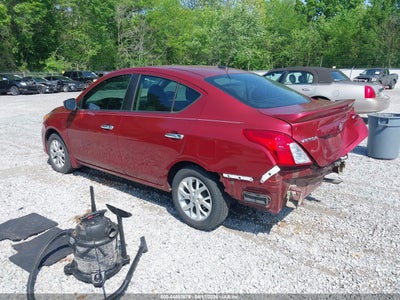 NISSAN VERSA