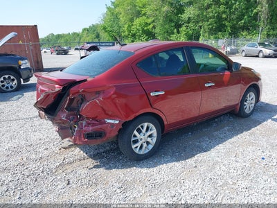 NISSAN VERSA
