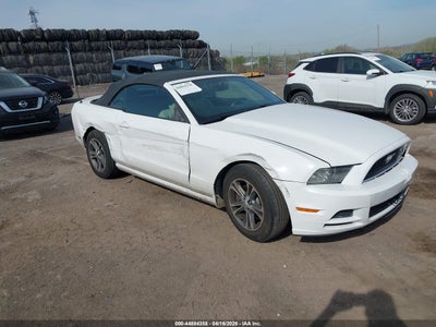 FORD MUSTANG