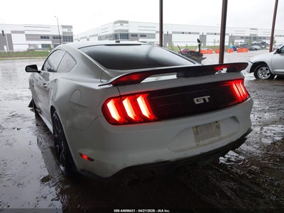 FORD MUSTANG
