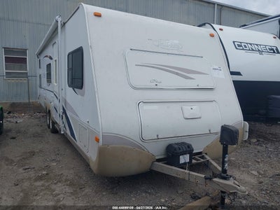 2004 Trail Lite R-VISION 8304S