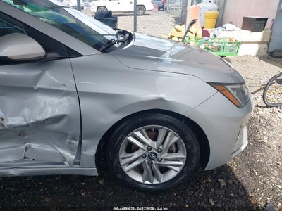 2019 HYUNDAI ELANTRA 17